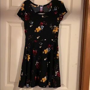 No boundaries dress S (3-5)